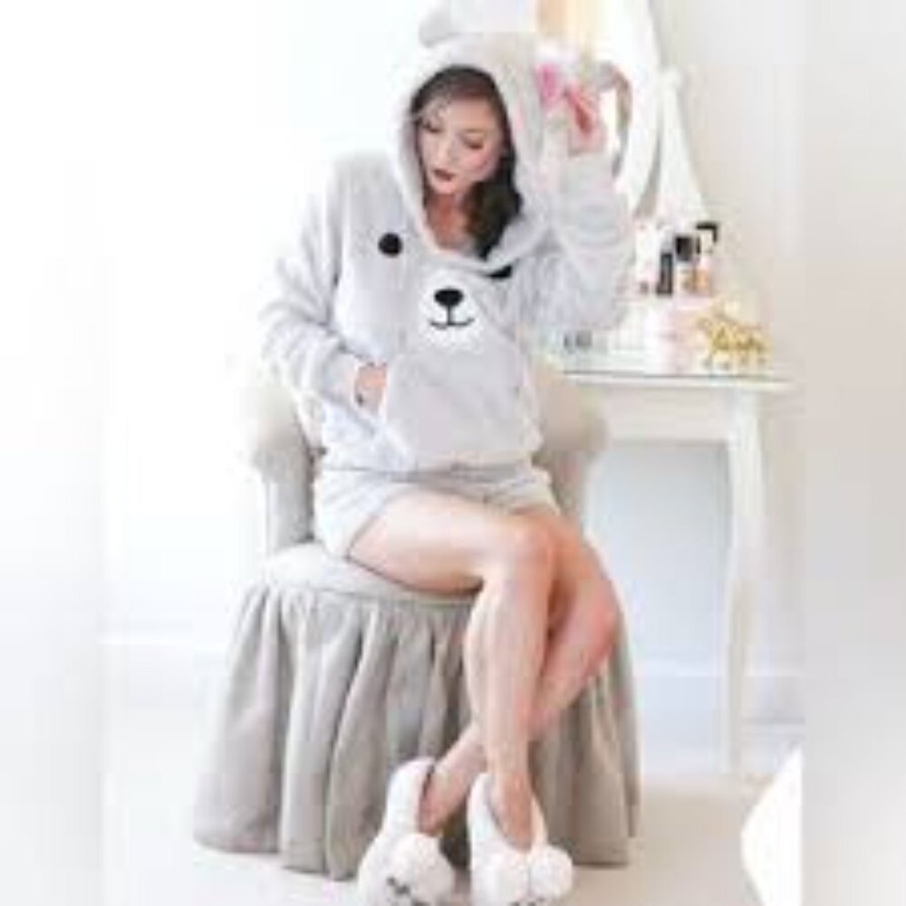 Cozy Zoe Women's S Cozy Bear Hoodie and Shorts Loungewear Pajama 2 Piece Set